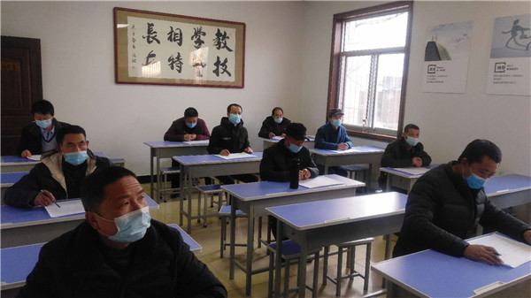 第四期培訓理論考試-現(xiàn)場單人單桌.jpg